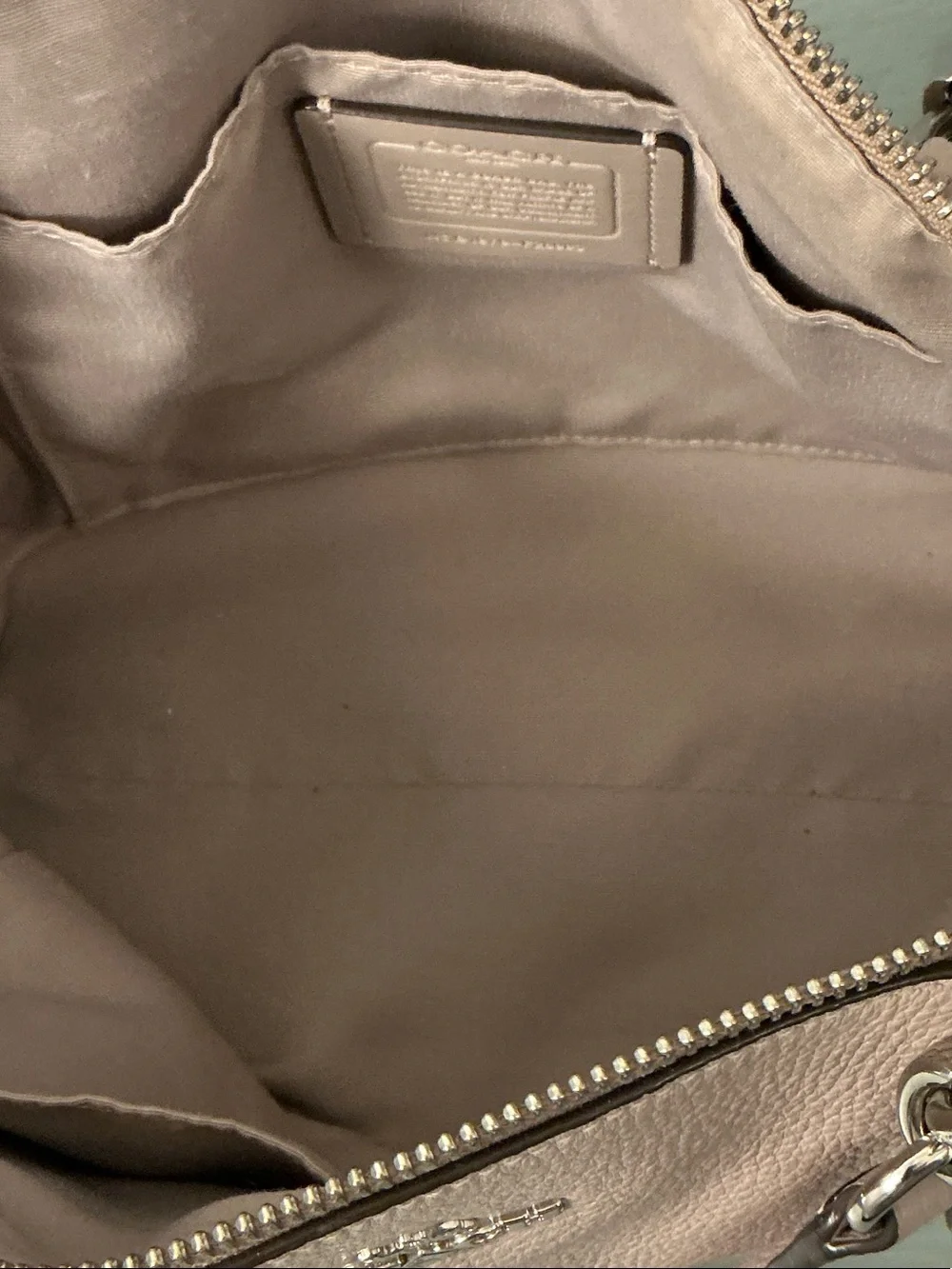 Coach F28993 Kelsey Pebbled Leather Shoulder Satchel Crossbody in Grayish Taupe - Picture 10 of 14